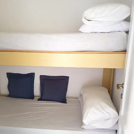 One Bedroom Appartement At Olbia 300 M Away From The Beach With Sea View And Enclosed Garden דירה אולביה