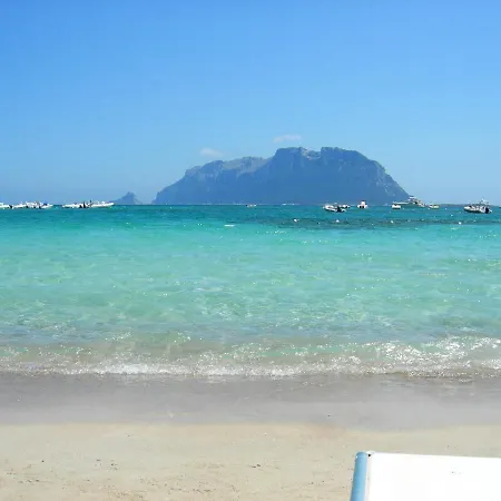 One Bedroom Appartement At Olbia 300 M Away From The Beach With Sea View And Enclosed Garden *