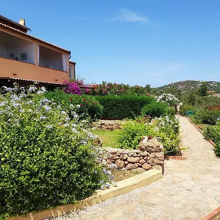 One Bedroom Appartement At Olbia 300 M Away From The Beach With Sea View And Enclosed Garden *